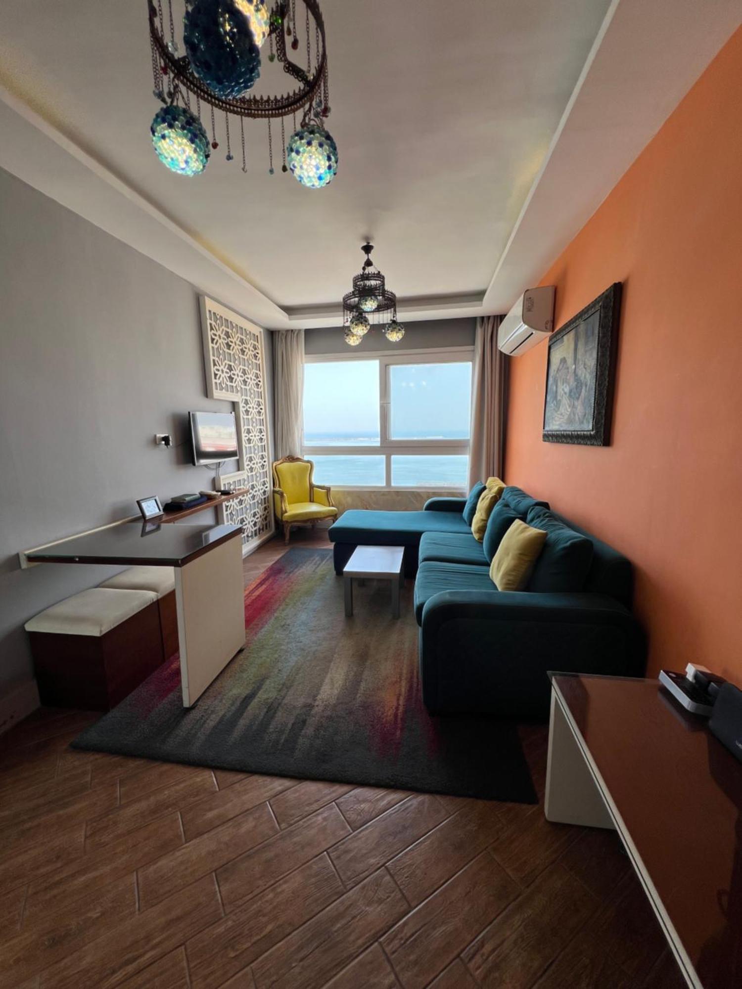 Apartment Downtown Sea View *