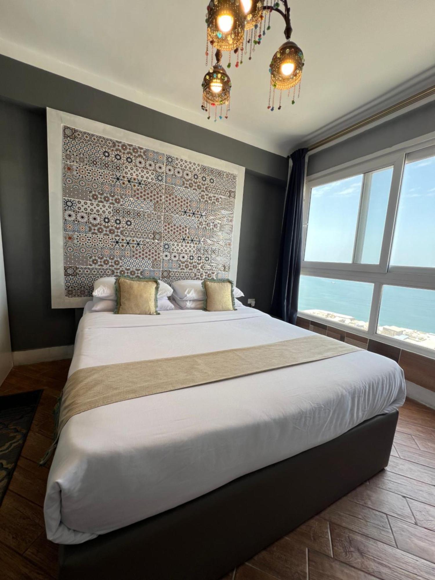 Apartment Downtown Sea View Alexandria
